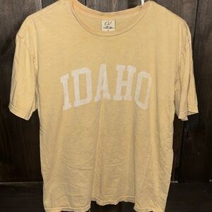 Soft mustard yellow IDAHO Tee